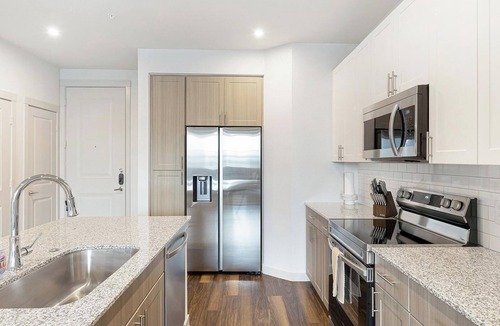 Fate Apartment | Landing | Amazing 2BD, Gym, Clubhouse
