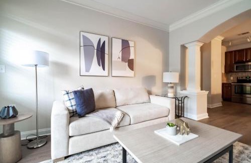 Cary Apartment | Landing Amazing 2BD Gym Courtyard