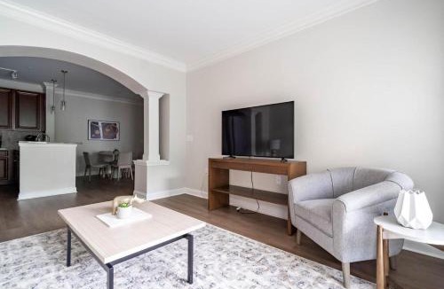 Cary Apartment | Landing Amazing 2BD Gym Courtyard