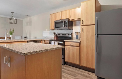 Eureka Apartment | Landing | Amazing 2BD, Gym, Clubhouse