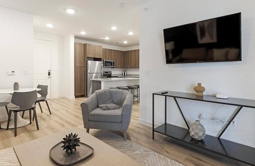 Garland Apartment | Landing | Amazing 2BD, Gym, Clubhouse