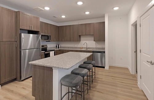 Garland Apartment | Landing | Amazing 2BD, Gym, Clubhouse
