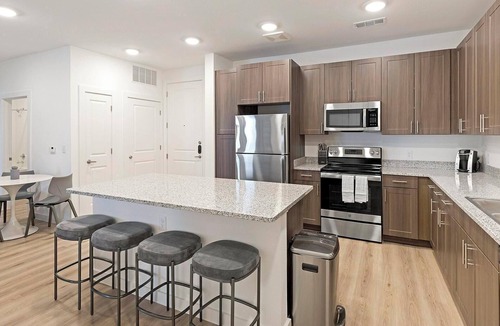 Garland Apartment | Landing | Amazing 2BD, Gym, Clubhouse