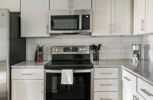 Southeast Raleigh Apartment | Landing | Amazing 2BD, Gym, Clubhouse