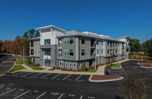 Southeast Raleigh Apartment | Landing | Amazing 2BD, Gym, Clubhouse