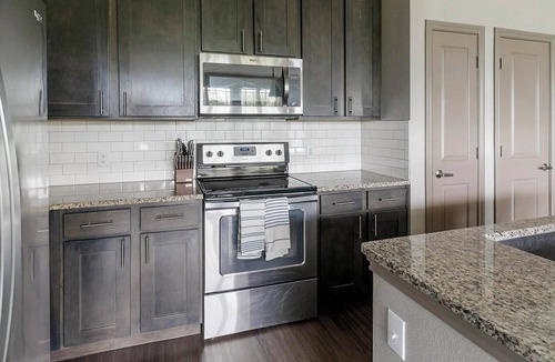 Baytown Apartment | Landing | Amazing 2BD in Bellview Acres Whiting