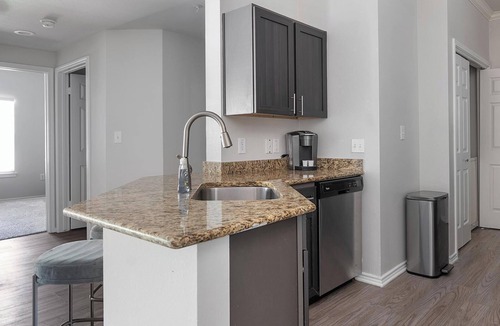 Falconhead Apartment | Landing | Amazing 2BD in Bee Cave