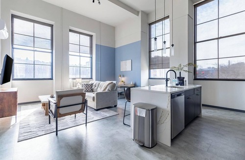 Downtown Hartford Apartment | Landing | Amazing 2BD in Downtown Hartford