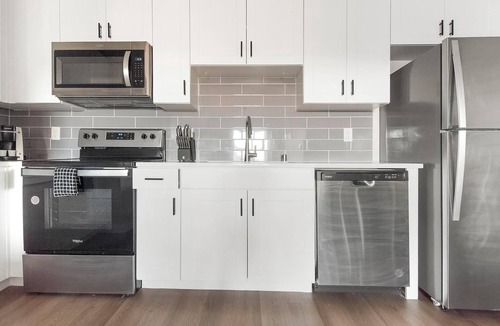 Townsite Apartment | Landing | Amazing 2BD, Pool, Rooftop Lounge