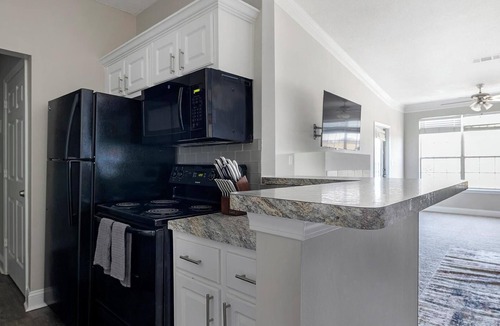 McDonough Apartment | Landing | Amazing 2BD, Pool, Gym