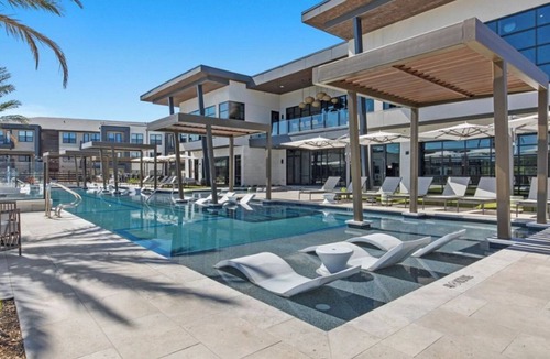 Wetmore Apartment | Landing | Amazing 2BD, Yoga Studio, Pool