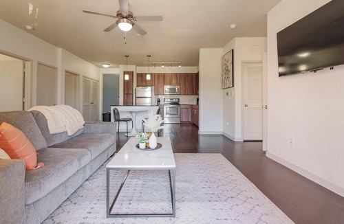 Terrell Heights Apartment | Landing | Amazing 2BD, Courtyard, Gym