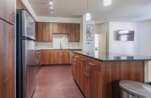 Terrell Heights Apartment | Landing | Amazing 2BD, Courtyard, Gym