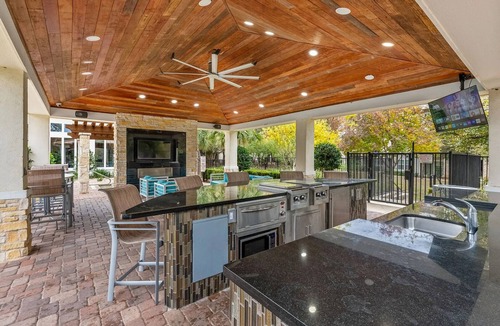McNeil Apartment | Landing | Amazing 3BD, Yoga Studio, Clubhouse