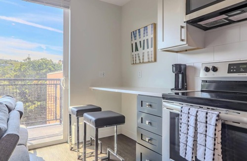 Ithaca Apartment | Landing | Amazing Studio, Gym