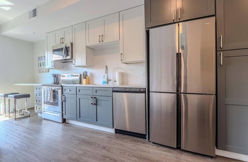 Ithaca Apartment | Landing | Amazing Studio, Gym