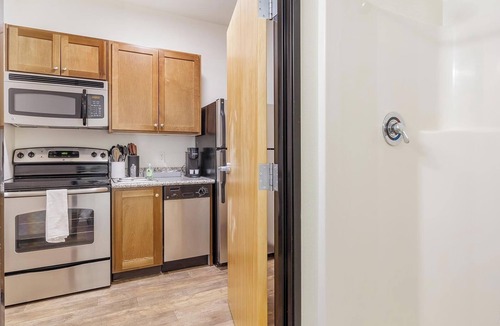 Pearl District Apartment | Landing | Amazing Studio, Gym, Courtyard