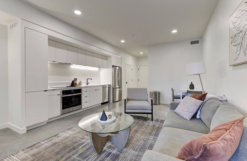 Sugar House Apartment | Landing | Amazing Studio, Game Room