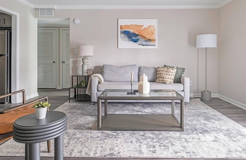Homewood Apartment | Landing | Amazing 1BD, Pool, Gym