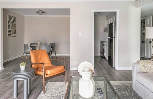 Homewood Apartment | Landing | Amazing 1BD, Pool, Gym