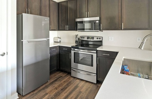 Katy Apartment | Landing Apartments - Grand Harbor