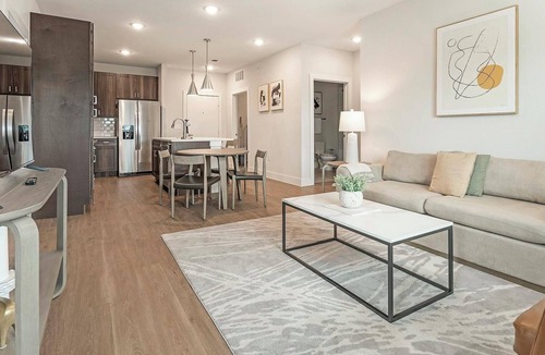Seguin Apartment | Landing Apartments near Navarro ISD