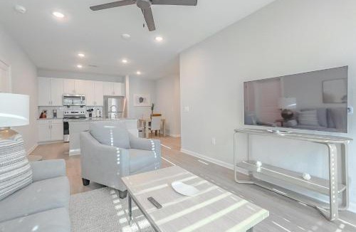 San Marcos Apartment | Landing Apartments - Whispering Pointe Apartments