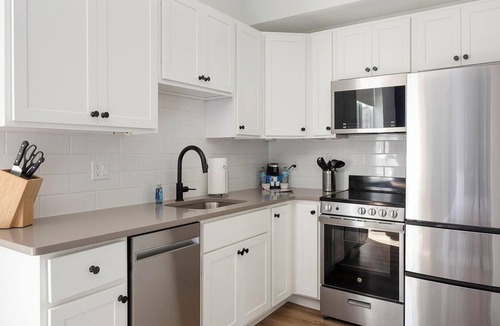 University City Apartment | Landing at Commons on Ludlow - Studio in Univer.