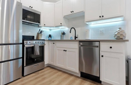 University City Apartment | Landing at Commons on Ludlow - Studio in Univer.