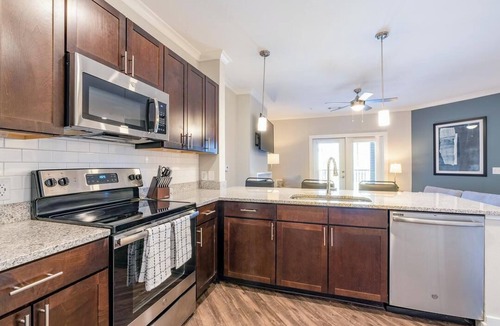 Briargate Apartment | Landing at Crowne at Briargate - 1 Bedroom in Briargate