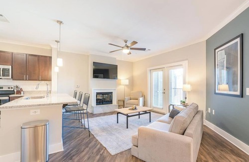 Briargate Apartment | Landing at Crowne at Briargate - 1 Bedroom in Briargate