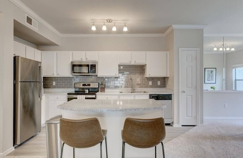 Euless Apartment | Landing at Franciscan At Bear Creek - 3 Bedrooms in Downtown Euless