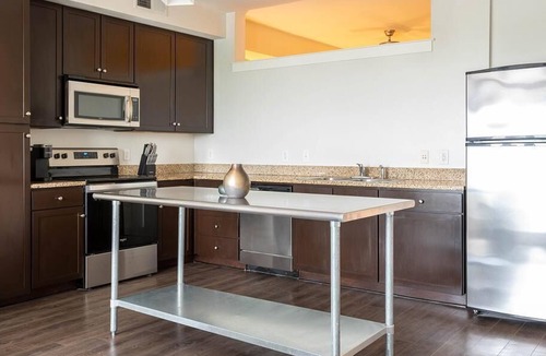 Allandale Apartment | Landing at Haus 5350 - 1 Bedroom in Allandale