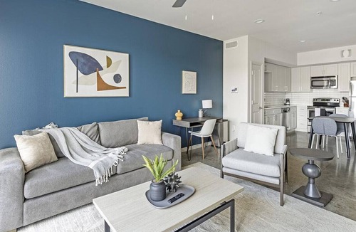 West Dallas Apartment | Landing at Lofts at Sylvan Thirty - 1 Bedroom in West Dallas