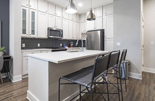 Franklin Apartment | Landing at McEwen Northside I - 1 Bedroom in Downtown Franklin