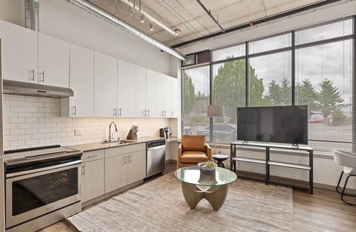 Kent Apartment | Landing at Midtown 64 - Studio in Downtown Kent