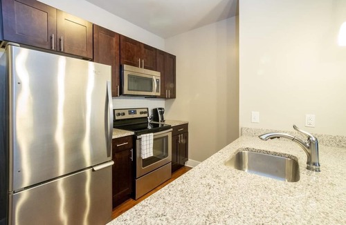 Plymouth Meeting Apartment | Landing at Parc at Plymouth Meeting - 1 Bedroom in Downtown Plymouth Meeting