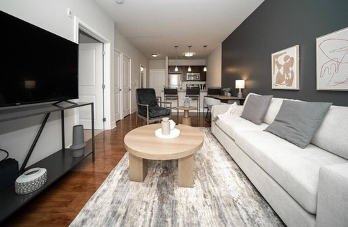Plymouth Meeting Apartment | Landing at Parc at Plymouth Meeting - 1 Bedroom in Downtown Plymouth Meeting