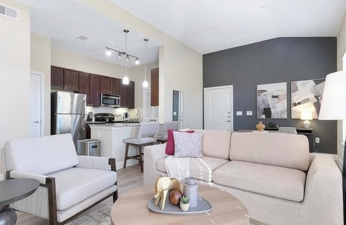 Sugar Land Apartment | Landing at The Retreat at Riverstone - 1 Bedroom in Downtown Sugar Land