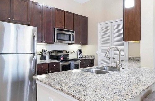 Sugar Land Apartment | Landing at The Retreat at Riverstone - 1 Bedroom in Downtown Sugar Land