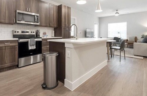 Seguin Apartment | Landing at The Virginia - 2 Bedrooms in Seguin