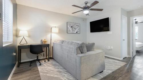 Southside Apartment | Landing at Villa de Oro - 1 Bedroom in South Sa.