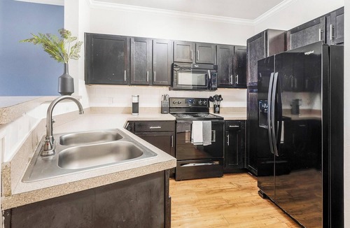 Del Mar Apartment | Landing | Beautiful 1BD, Clubhouse