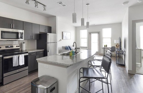 Haltom City Apartment | Landing | Beautiful 1BD, Pool, Courtyard