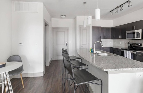 Haltom City Apartment | Landing | Beautiful 1BD, Pool, Courtyard
