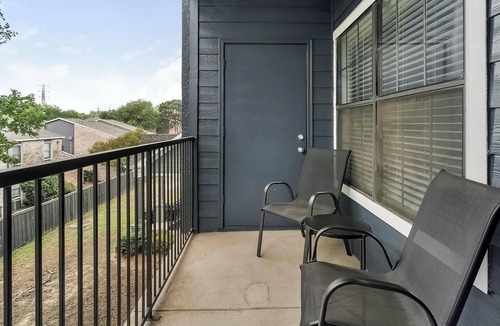 Medical Center District Apartment | Landing | Beautiful 1BD, Gym, Clubhouse