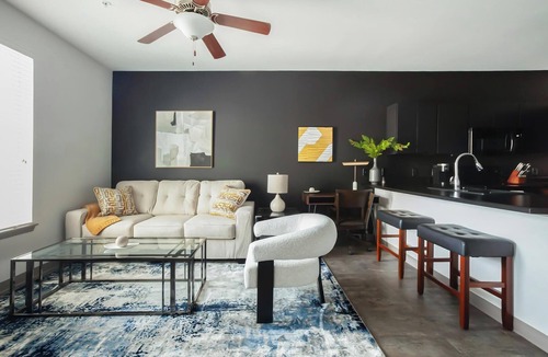 Springfield Apartment | Landing | Beautiful 1BD, Courtyard