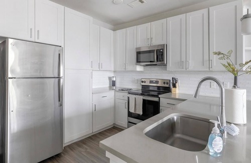 Euless Apartment | Landing | Beautiful 1BD, Game Room, Gym