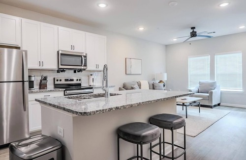 San Marcos Apartment | Landing | Beautiful 1BD, Pool, Gym