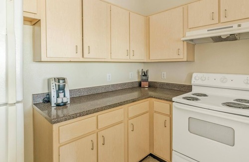 Southbelt/Ellington Apartment | Landing | Beautiful 1BD, Clubhouse, Gym